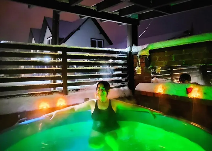 Nyaraló In Near & Pool Rewal