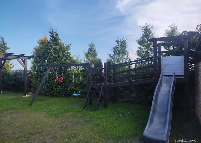 In Near & Pool Nyaraló